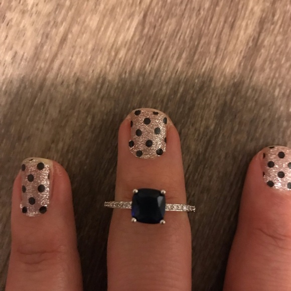 Women’s blue gemstone   princess ring - Picture 4 of 6